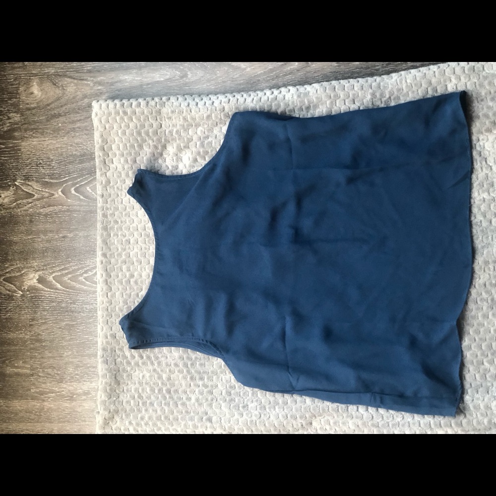 Blue flowy tank (blackout)